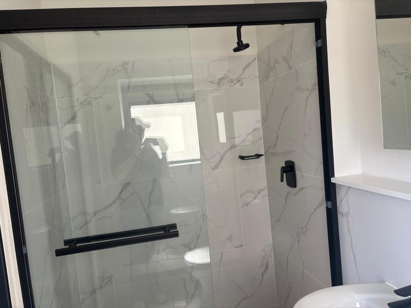 To Let 1 Bedroom Property for Rent in Richwood Western Cape